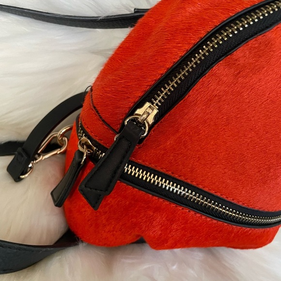 Zara women PONY-STYLE CALFSKIN BACKPACK - Picture 3 of 8